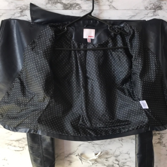 Faux leather jacket - Picture 7 of 7